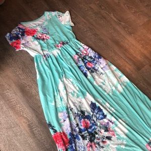 Women’s floral maxi dress